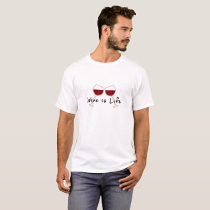 T-shirt Le vin est pièce en t d'habillement de vin du