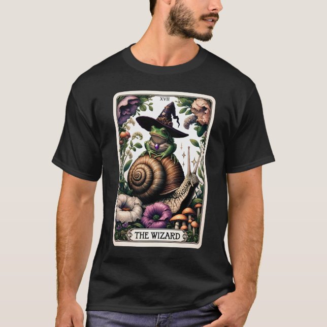 T-shirt Le Wizard Tarot Card Witchy Frog Goblincore (Devant)