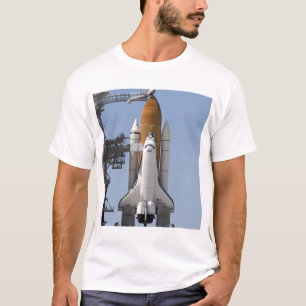 T-shirt L'effort de navette spatiale repose prêt