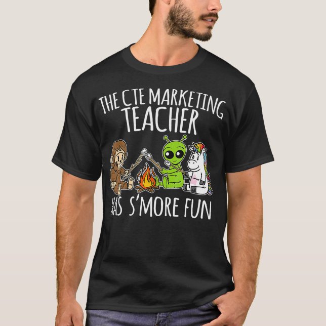 T-shirt L'Enseignant Marketing CTE A Des Cadeaux D'Équipe  (Devant)