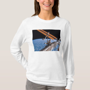 T-shirt Les ailes de panneau de Canadarm2 et de rangée