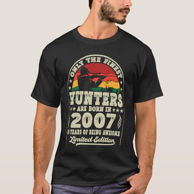 T-shirt Les Chasseurs Les Plus Beaux Sont Nés En 2007 Chas (Devant)