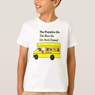 T-shirt Les chiots sur l'autobus scolaire badine le