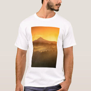 T-shirt Les couleurs orange du lever du soleil colorent le