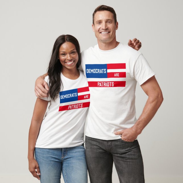 T-shirt Les Démocrates Sont Une Chemise Patriote (Unisexe)