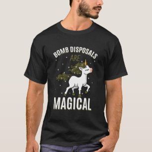 T-shirt Les Éliminations De Bombes Sont Magique Unicorne E