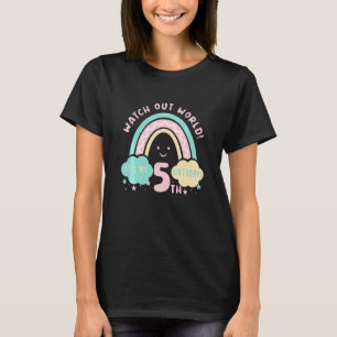 T-shirt Les enfants regardent le monde C'est mon 5e annive