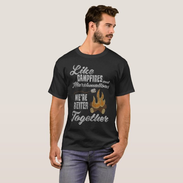 T-shirt Les feux de camp et les guimauves améliorent (Devant entier)