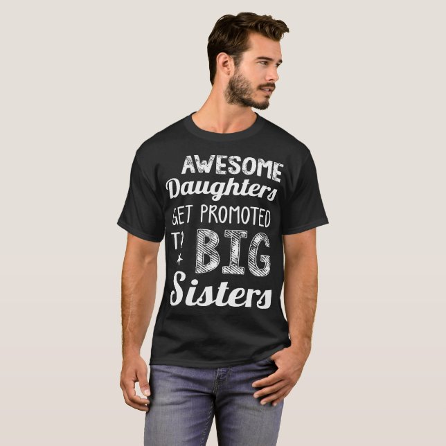 T-shirt Les filles impressionnantes obtiennent favorisées (Devant entier)