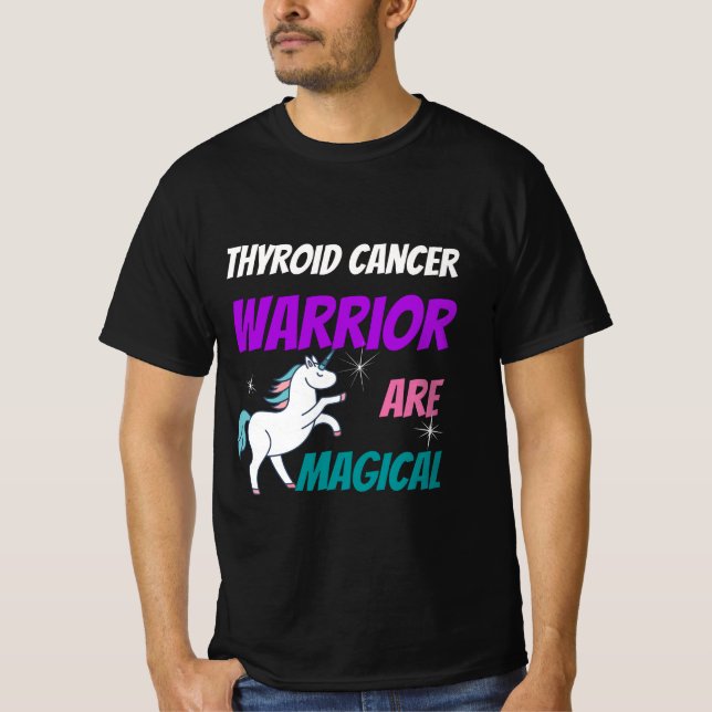 T-shirt Les guerriers du cancer du thyroïde sont magiques (Devant)