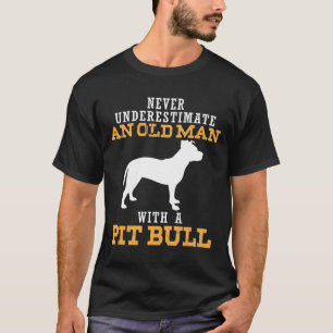 T-shirt Les Hommes Ne Sous-Estiment Jamais Un Vieux Homme 
