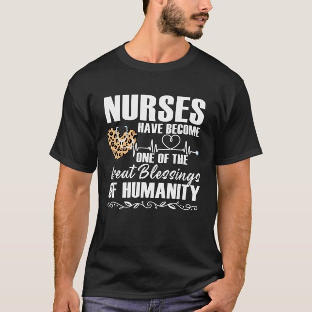 T-shirt Les Infirmières Sont Devenues L'Une Des Grandes Bé (Devant)