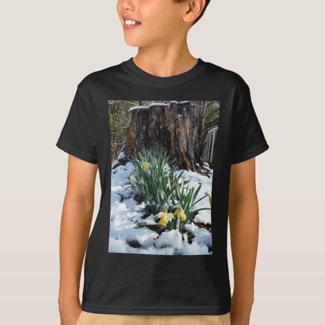 T-shirt Les jonquilles jaunes dans la neige (Devant)