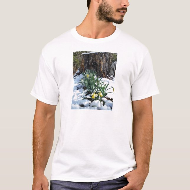 T-shirt Les jonquilles jaunes dans la neige (Devant)