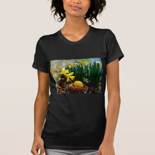 T-shirt Les jonquilles jaunes et un oeuf de Pâques jaune