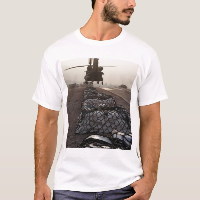 T-shirt Les marines attachent des charges de traîneau (Devant)