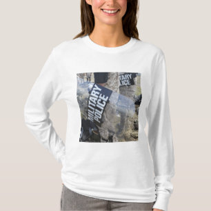 T-shirt Les marines et les marins des USA mettent le tenue
