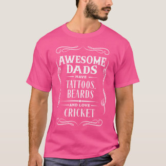T-shirt Les papas géniaux ont Tattoos Les hardes Aiment le
