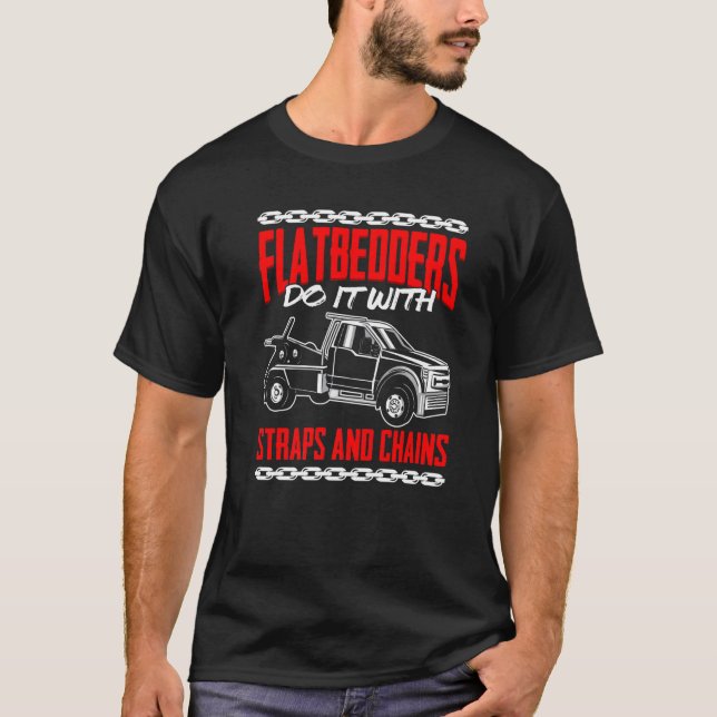 T-shirt Les Plaquettes Le Font Avec Des Sangles Et Des Cha (Devant)