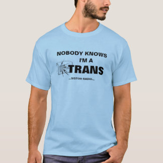 T-shirt Les radios de transistor viennent en avant des