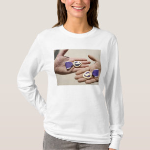 T-shirt Les récipiendaires de Purple Heart affichent leurs