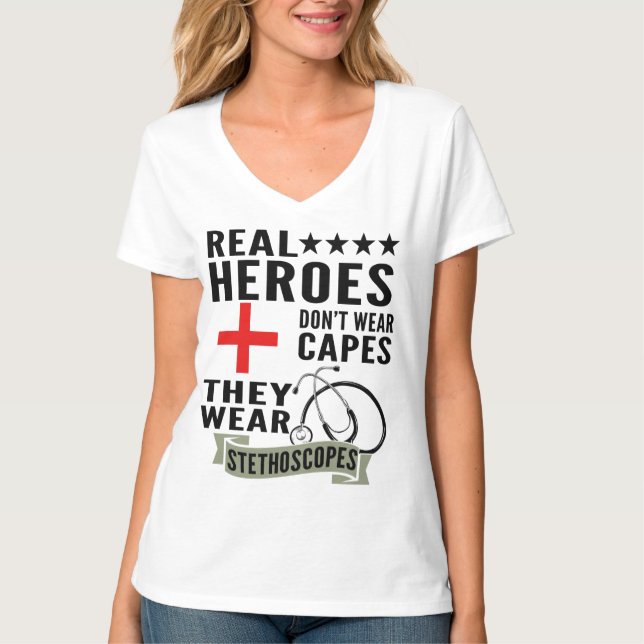 T-shirt Les Véritables Héros Ne Portent Pas De Capuchons I (Devant)