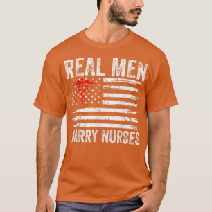 T-shirt Les vrais hommes épousent des infirmières Drôle d'