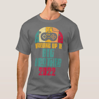 T-shirt Leveling Up Big Brother 2022 Game Controller Pregn