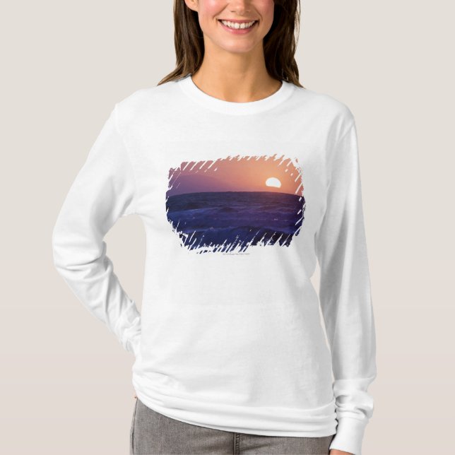 T-shirt Lever de soleil au-dessus de la baie de Malaga (Devant)