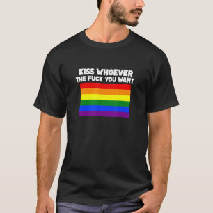 T-shirt LGBT Rainbow Flag Gay Lesbian Pride Kiss Quiconque