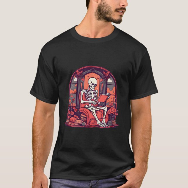 T-shirt Librarian Skeleton Reading Book Goth Tarot The Rea (Devant)