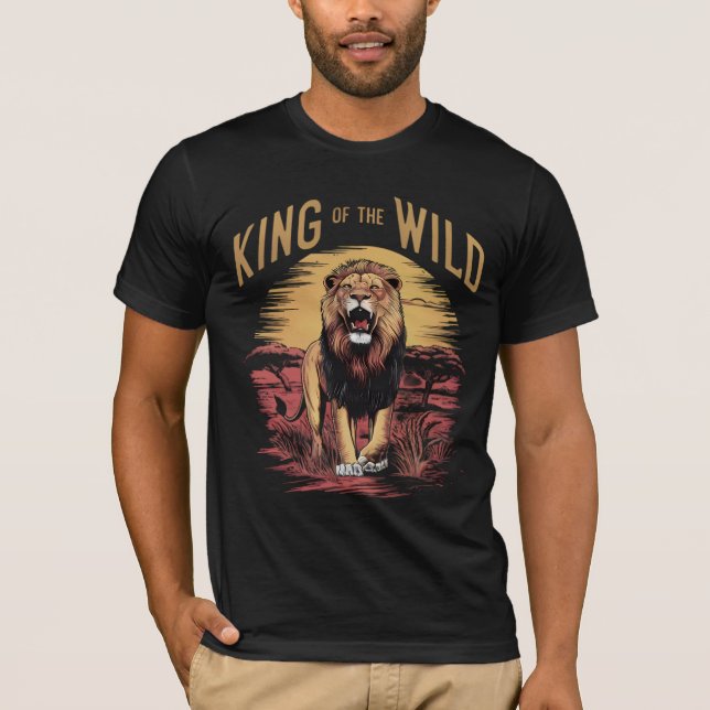 T-shirt Lion avec des mots : Roi du Sauvage (Devant)