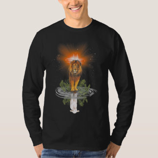 T-shirt Lion Croix Jésus Réflexion Eau Miroir Mouton