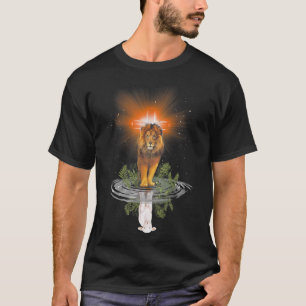 T-shirt Lion Croix Jésus Réflexion Eau Miroir Mouton
