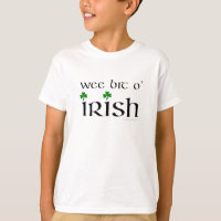 L'Irlandais petit d'O de peu badine la chemise