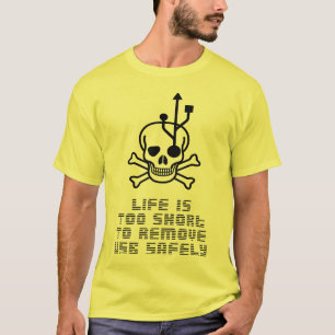 T-shirt Live est à court pour enlever l'utilisation sans