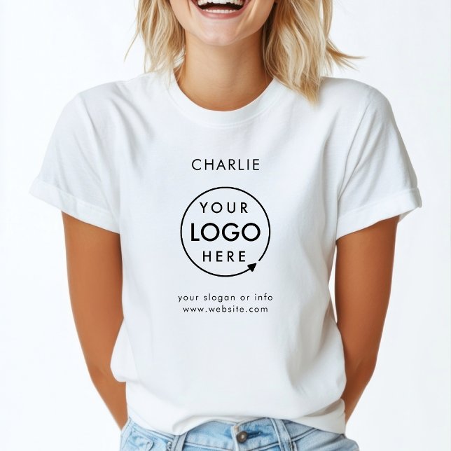 T-shirt Logo d'entreprise Nom du personnel de l'employé En (Minimalist company branded name tag t-shirts for your team apparel employee uniforms.)