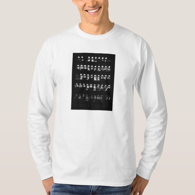 T-shirt Long dessus de la douille des hommes urbains frais (Devant)