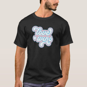 T-shirt Love Wins Trans Pride Transgender Flag LGBTQ+ Retr