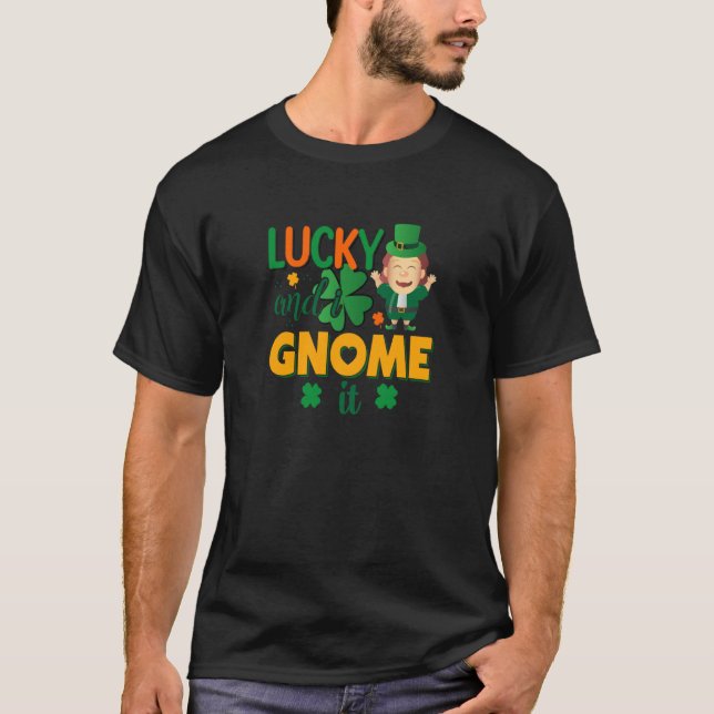 T-shirt Lucky and I Gnome It C Shamrock (Devant)