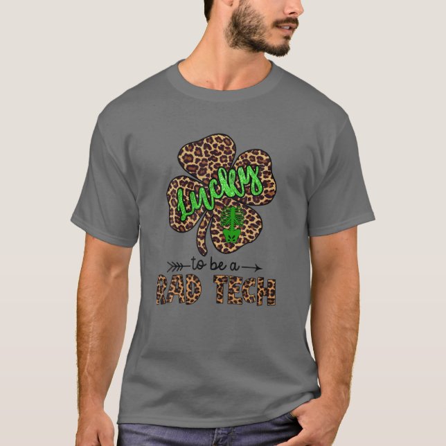 T-shirt Lucky To Be A Rad Tech Leopard Shamrock St Patrick (Devant)
