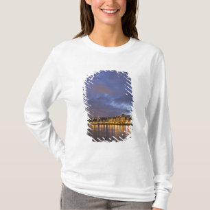 T-shirt Lumières de la ville reflétées dans la rivière
