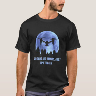T-shirt Lune pilote de drone Quadcopter FPV sur la ville