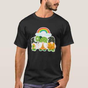 T-shirt Lutins chanceux tenant un trèfle shamrock fer à ch