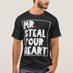 T-shirt M. Steal Your Heart Valentines Day Funny VDay Boys