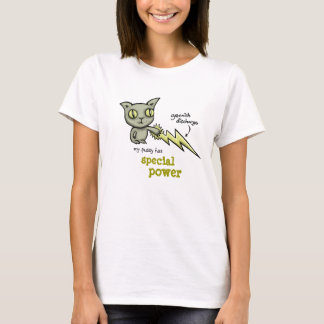 T-shirt Ma chatte a une décharge verdâtre.T-shirts