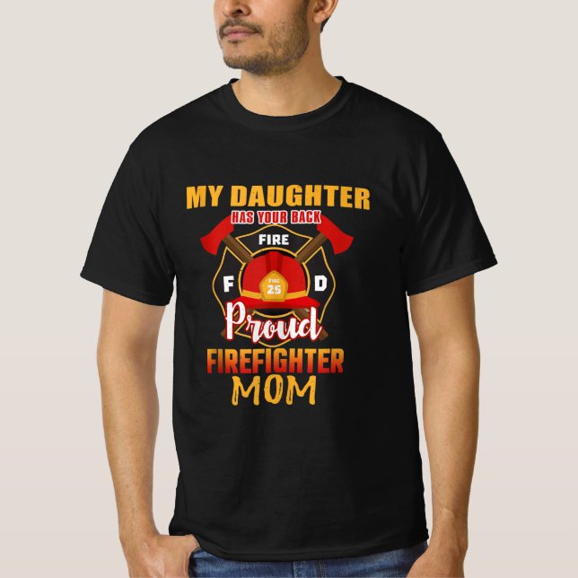T-shirt Ma fille a ton dos Fier pompier Maman (Devant)