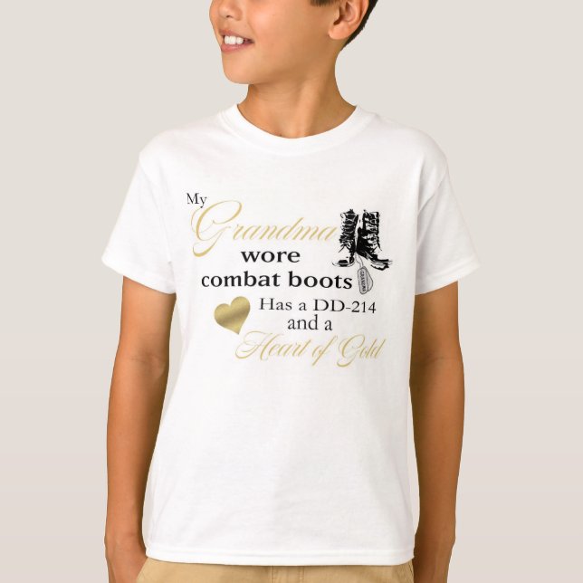 T-shirt Ma grand-maman a porté des bottes de combat (Devant)