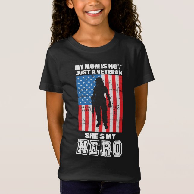 T-Shirt Ma mère n'est pas seulement un vétéran, elle est m (Devant)