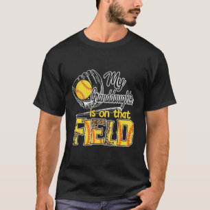 T-shirt Ma Petite-Fille Est Sur Le Terrain Softball Leopar